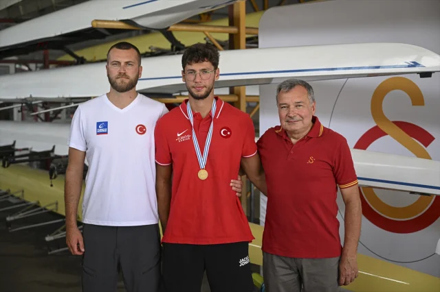 Genç Kürekçi Enes Biber'in Hedefi Büyükler Kategorisinde Zirveye Çıkmak