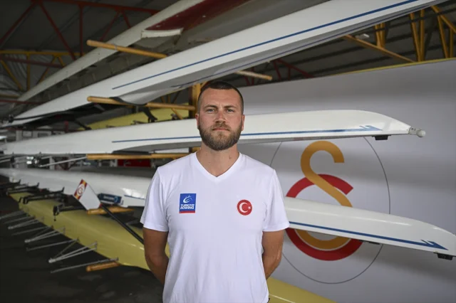 Genç Kürekçi Enes Biber'in Hedefi Büyükler Kategorisinde Zirveye Çıkmak