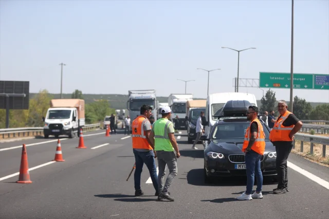 Kırklareli'nde Orman Yangını Avrupa Otoyolunu Kapattı