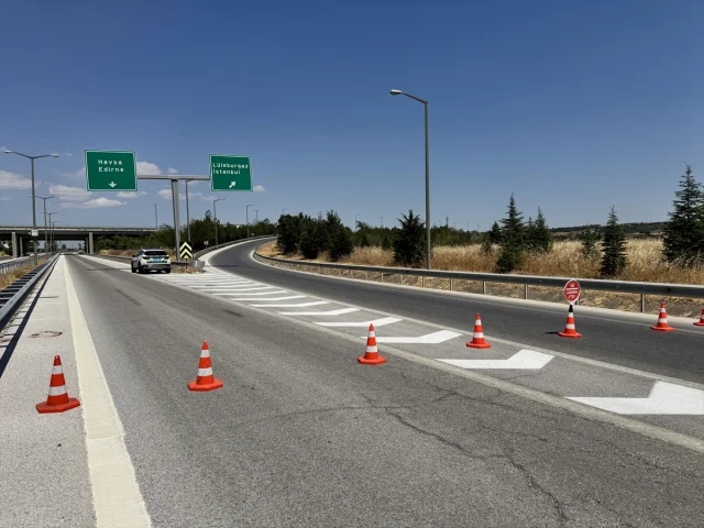 Kırklareli'nde Orman Yangını Avrupa Otoyolunu Kapattı