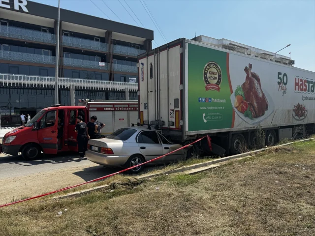 Bursa'daki Feci Kazada Sürücü Hayatını Kaybetti