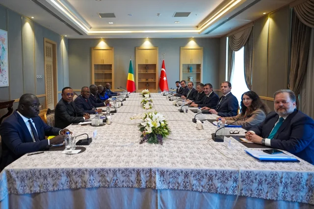 Türkiye-Kongo İşbirliğinde Yeni Dönem: Yılmaz ve Makosso Görüştü