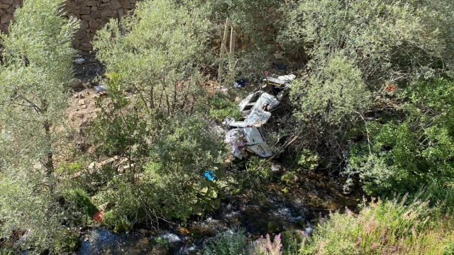Sivas'ta Feci Kaza: Fındık İşçilerini Taşıyan Minibüs Uçuruma Yuvarlandı