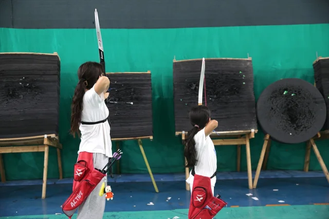 Konya'da Yükselen Yetenekler Okçulukta Adını Duyuruyor