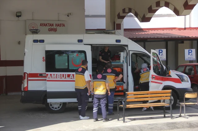 Sivas'ta Feci Kaza: Fındık İşçilerini Taşıyan Minibüs Uçuruma Yuvarlandı
