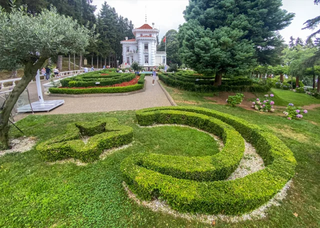 Trabzon'daki Atatürk Köşkü Ziyaretçi Akınına Uğradı