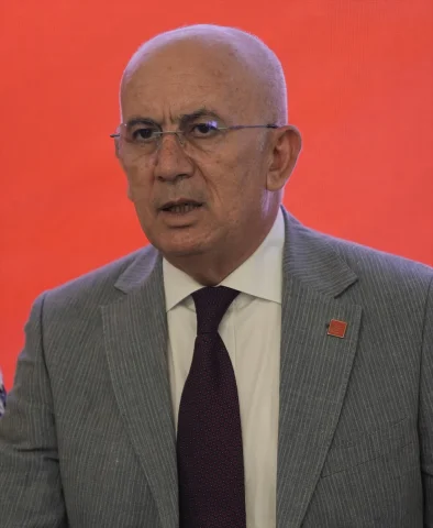 Chp'nin Stratejik Yaz Planı Seçim Çağrısıyla Öne Çıkıyor