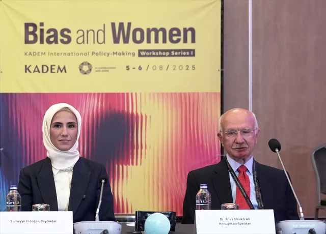 İstanbul'da Kadın ve Ön Yargı Çalıştayı Başladı