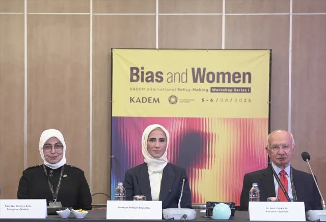 İstanbul'da Kadın ve Ön Yargı Çalıştayı Başladı
