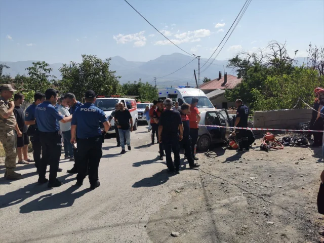 Erzincan'da Trafik Kazası Can Aldı: 1 Ölü, 3 Yaralı