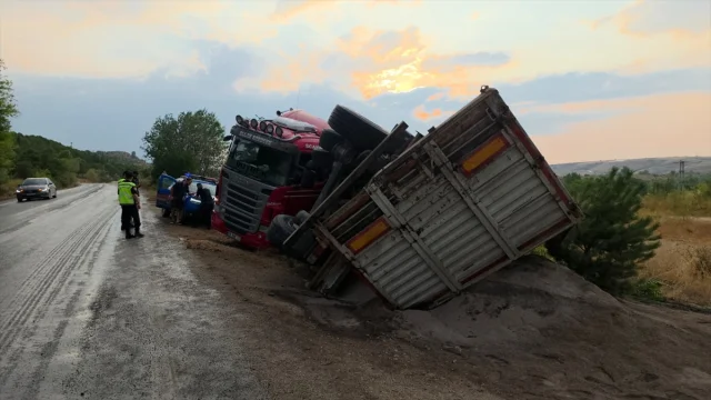 İnegöl'de Korkutan Tır Kazası: Detaylar ve Son Gelişmeler