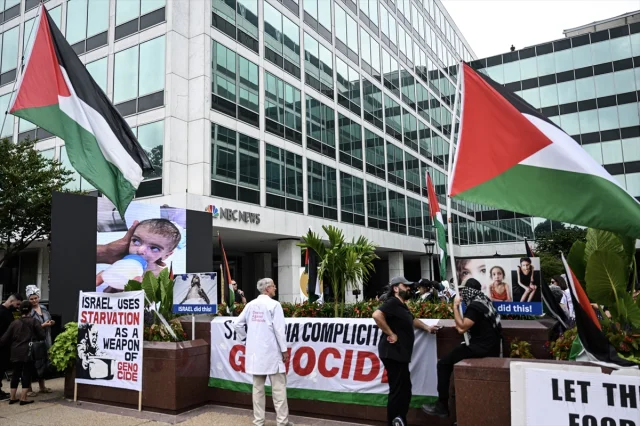 Washington'daki Gösteride Medyanın Gazze'ye Yönelik Haberler...