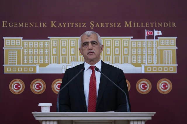 DEM Parti'li Gergerlioğlu Sahte Diploma Skandalı Hakkında Ko...