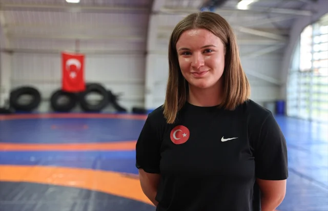 Ravza Nur Yedier: Güreşin Genç Kadın Yıldızı Uluslararası Arenada Zirve Hedefliyor
