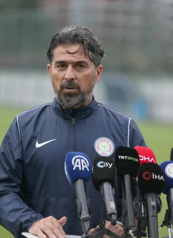 İlhan Palut Göztepe Maçı Öncesi Kendinden Emin: Hedefimiz Gü...