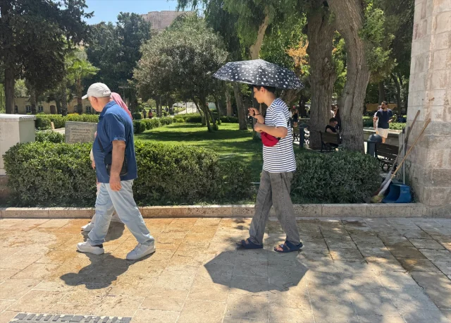 Şanlıurfa Kavurucu Sıcaklarla Mücadele Ediyor