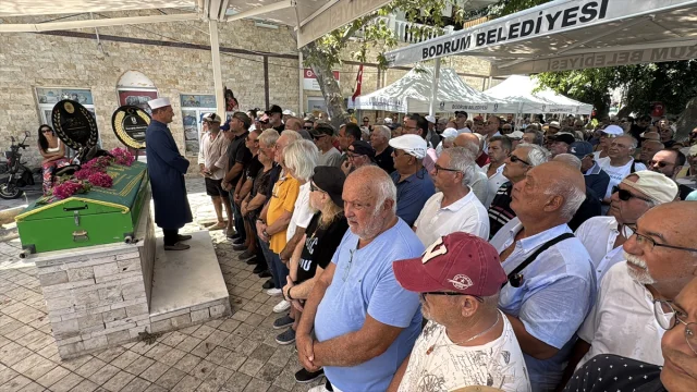 Ünlü Müzisyen Selçuk Alagöz Bodrum'da Son Yolculuğuna Uğurlandı