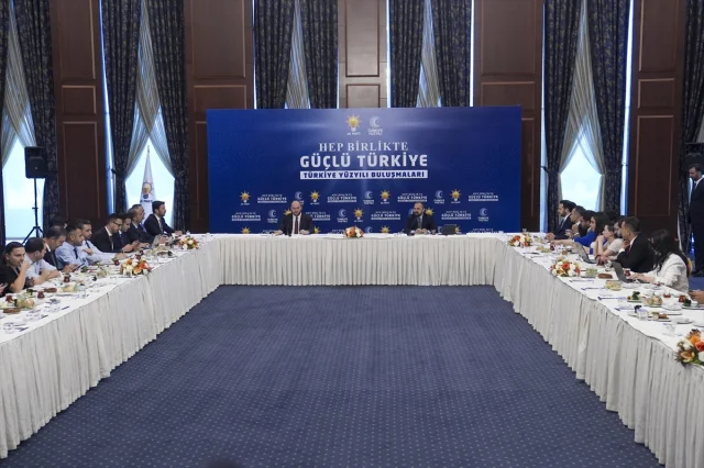 AK Parti'den 'Türkiye Yüzyılı' Betimlemeleri Başlıyor