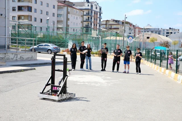 Kocaelili Genç Robotik Takımı Gözünü ABD'ye Dikti