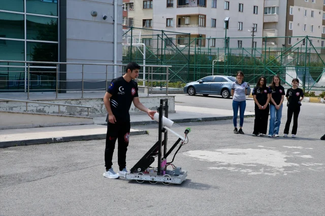 Kocaelili Genç Robotik Takımı Gözünü ABD'ye Dikti