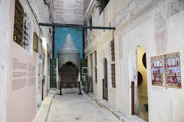 Topkapı Sarayı'nın Gizemli Karaağalar Koğuşu Ziyarete Açıldı