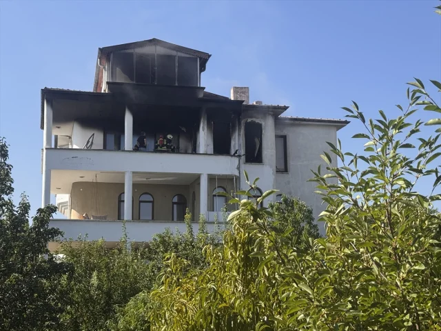 Kayseri’deki Villa Yangını Panik Yarattı