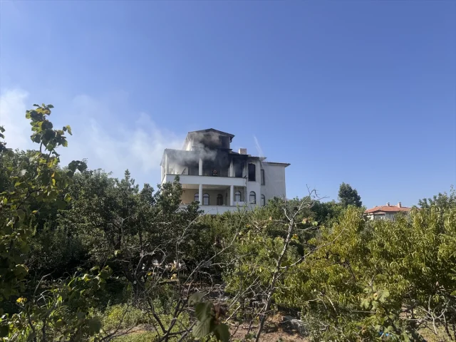 Kayseri’deki Villa Yangını Panik Yarattı