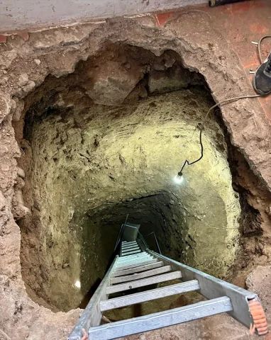 Kars'ta Define Tutkusu Beş Şüpheliyi Tünelde Yakalanmaya Göt...