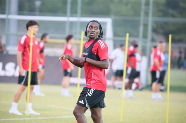 Gaziantep FK Kendi Sahasında Galatasaray'a Karşı Çıkış Arıyo...