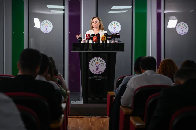 DEM Parti Sözcüsü Ayşegül Doğan'dan Hayati Açıklamalar