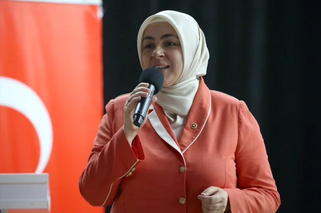 AK Parti Kadın Kolları Başkanı Tuğba Işık Ercan'ın Kars'taki Öne Çıkan Mesajları