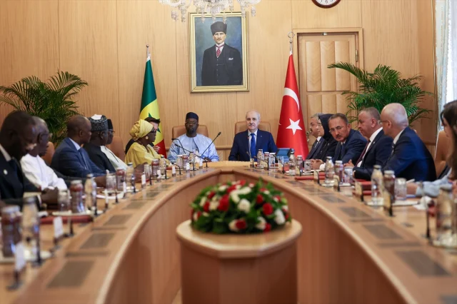 TBMM Başkanı Numan Kurtulmuş, Senegal Başbakanı Ousmane Sonko'yu Ağırladı
