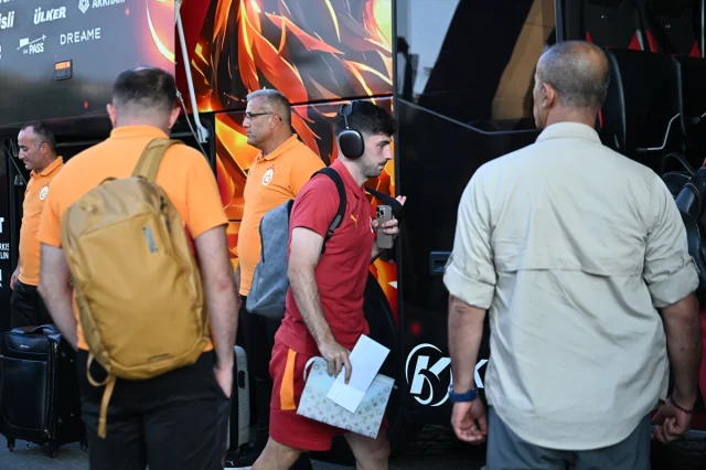 Galatasaray Gaziantep'te Taraftarlarıyla Buluştu
