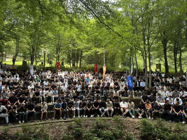 Erdoğan'dan Gençlerle Kocaeli'de Buluşma: AK Parti'nin Vizyonu Tartışıldı