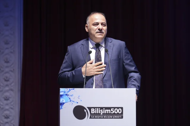 Bilişim 500 Ödülleri'nde Dijital Dönüşümde Türkiye'nin Geleceği Masaya Yatırıldı