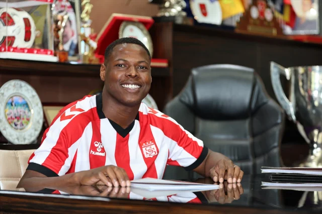 Sivasspor'un Yeni Yıldızı Luan Campos İmzayı Attı