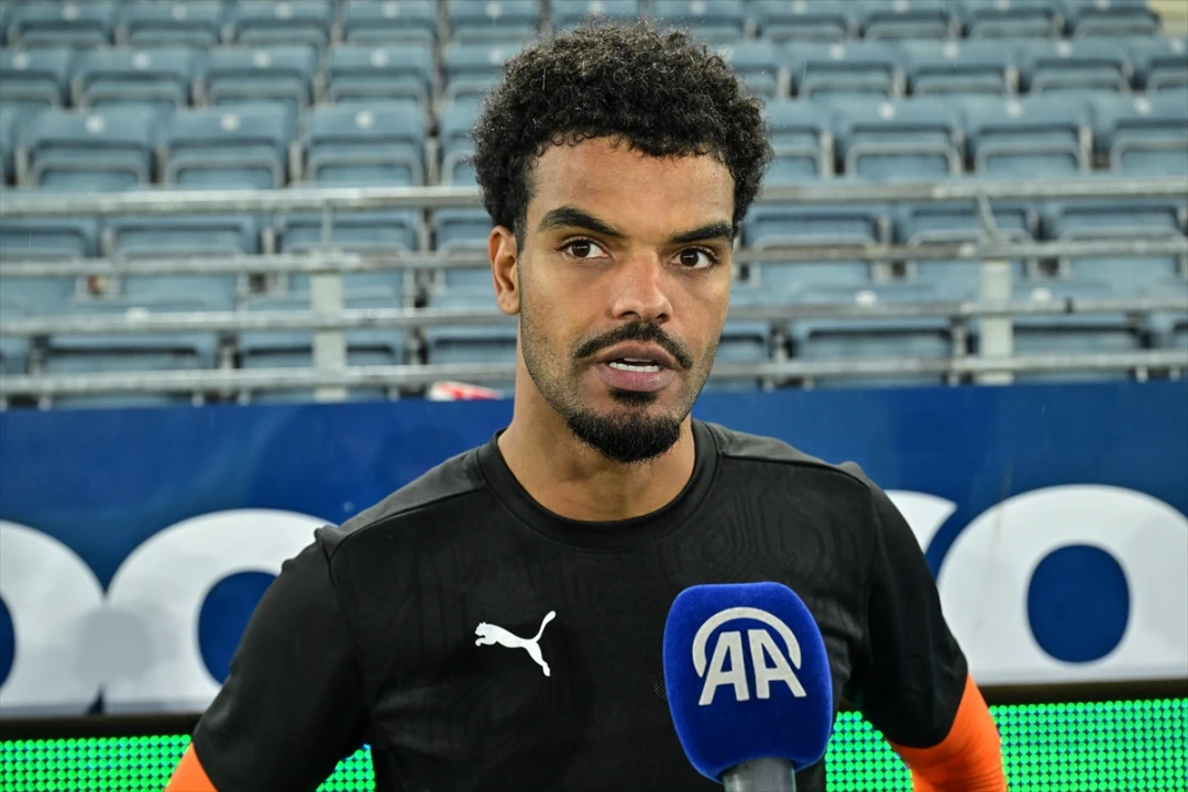 Başakşehir'in Yıldızı Christopher Operi: Zaferi Yaratan Zorluklar