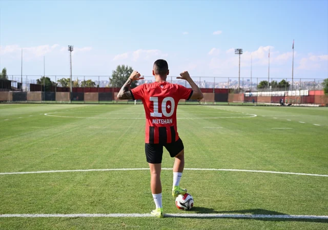Metehan Mimaroğlu Gençlerbirliği'nin Gururu Oluyor