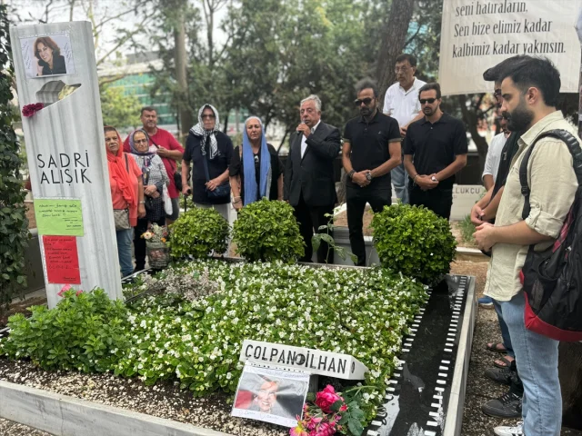 Çolpan İlhan'ın Doğum Gününde Derin Özlem