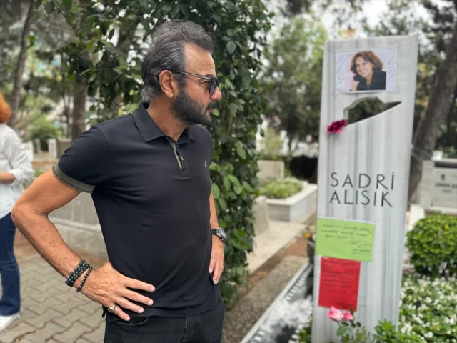 Çolpan İlhan'ın Doğum Gününde Derin Özlem