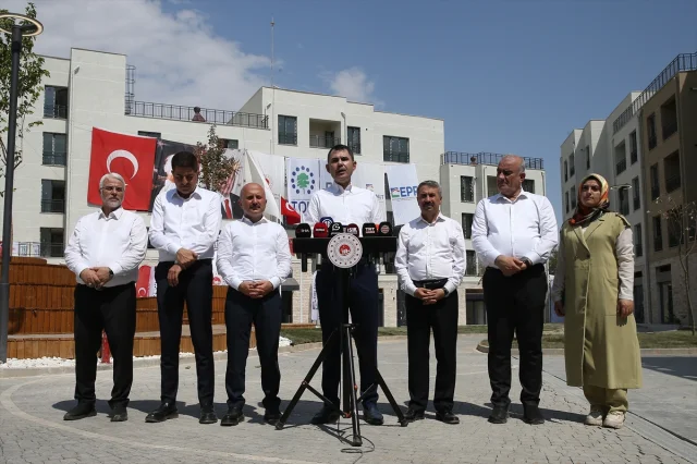 Bakan Murat Kurum Adıyaman'da Yeniden İnşa Çalışmalarını Anlattı