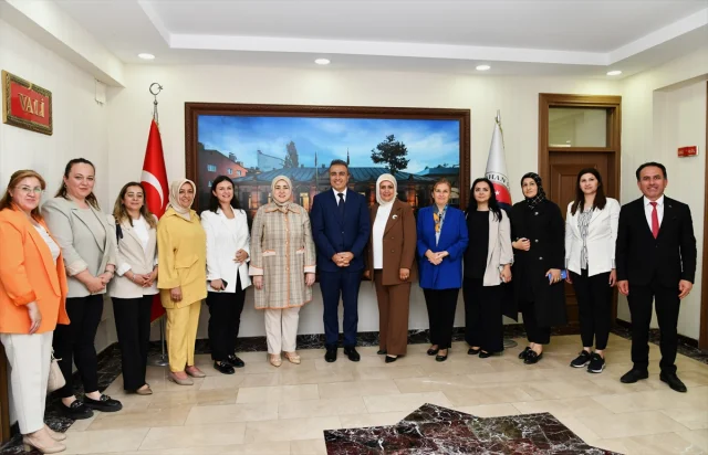 AK Parti Kadın Kolları Başkanı Tuğba Işık Ercan Ardahan'da Ö...