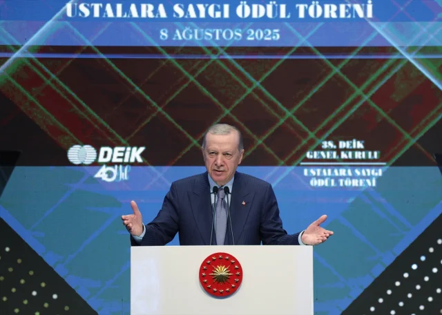 Cumhurbaşkanı Erdoğan DEİK Genel Kurulu'nda Gelecek Öngörülerini Paylaştı