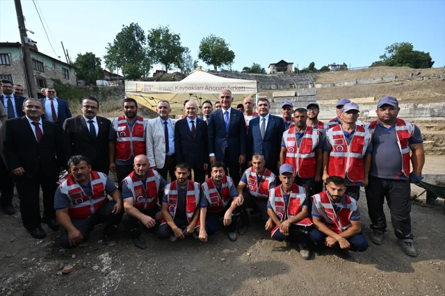 Kültür ve Turizm Bakanı Ersoy Düzce'de İncelemeler Yaptı