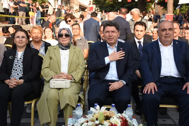 Amasra'da Doğal Gaz Müjdesi: Bakan Tunç'un Katılımıyla Tarihi Adım