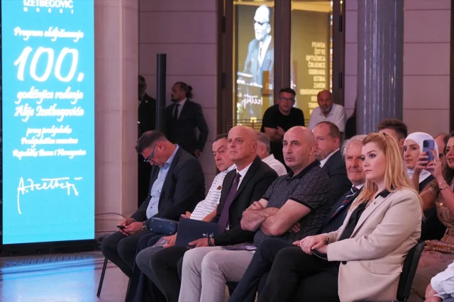 Aliya İzetbegoviç Doğumunun 100. Yılında Unutulmadı
