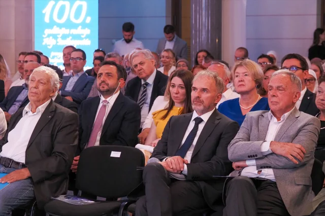 Aliya İzetbegoviç Doğumunun 100. Yılında Unutulmadı