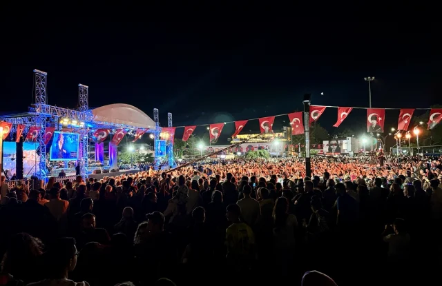 TRT Sanatçıları Kırşehir'de Büyüledi