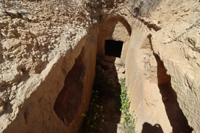 Şanlıurfa'da Tarihi Kaya Mezarı Kültürel Miras Listesine Alındı