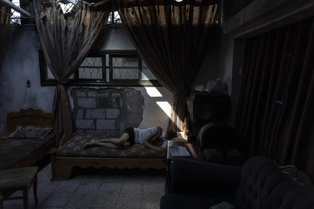 Gazze'de Yaşanan İnsanlık Dramı: 15 Yaşındaki Taha'nın Kaybedilen Gözleri ve Hayalleri